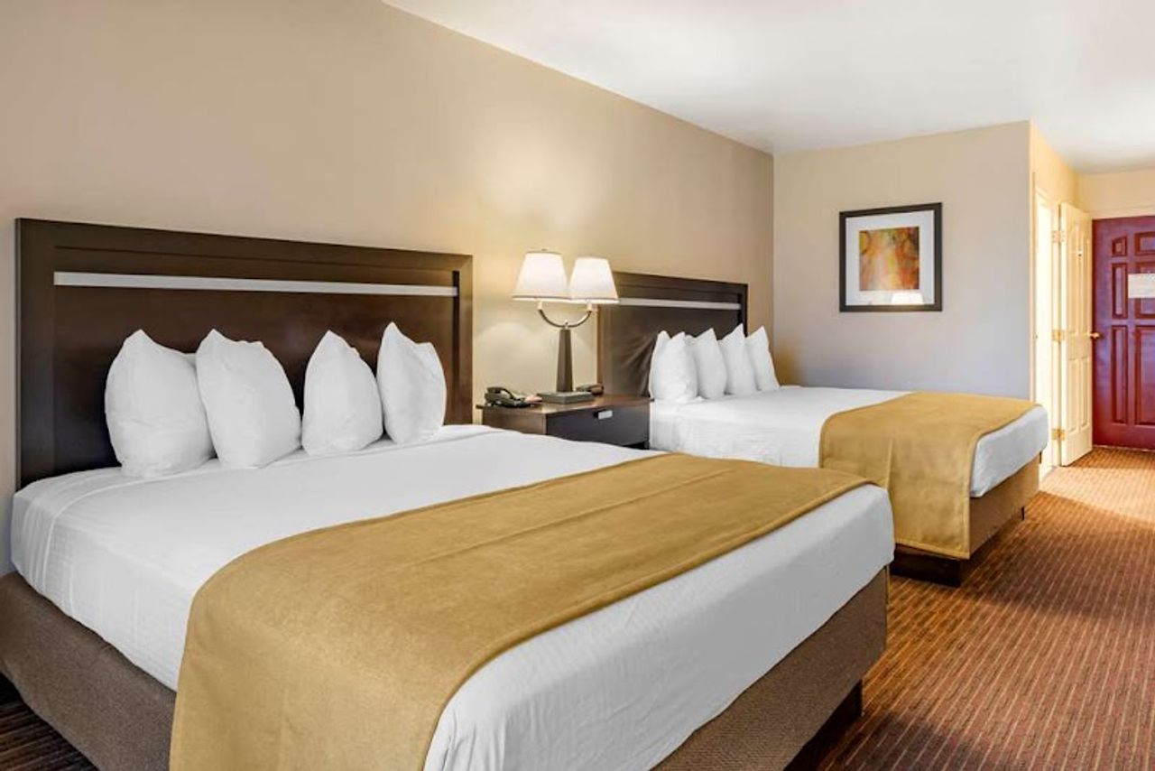 Photo of Best Western Luxury Inn