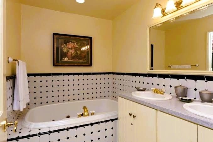 Green Gables Inn, A Four Sisters Inn - In-room jetted spa tubs in select rooms