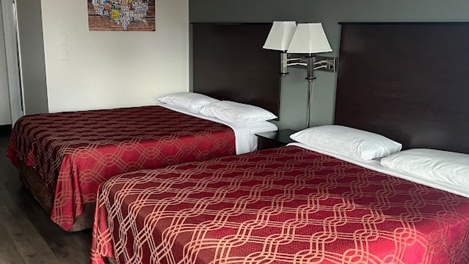 Photo of bend inn & suites