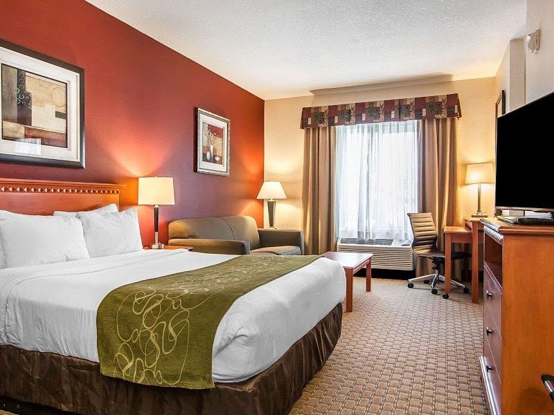 Photo of Comfort Suites Redmond Airport