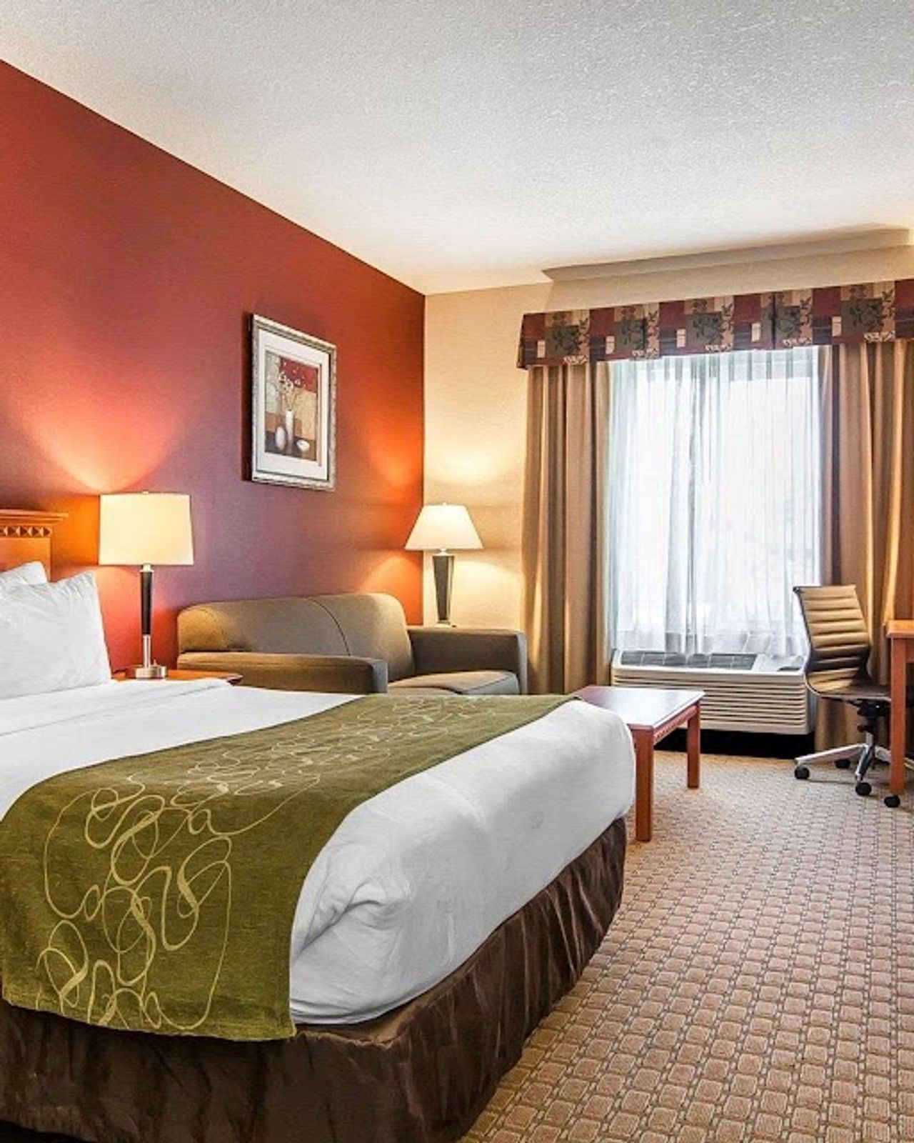 Photo of Comfort Suites Redmond Airport