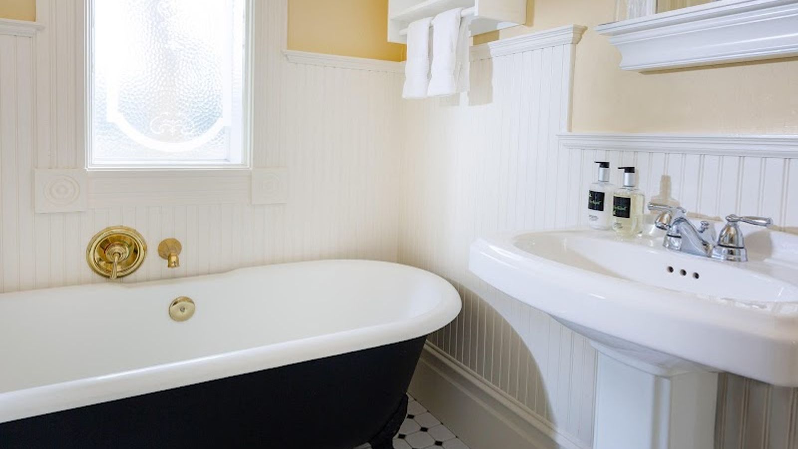 Photo of Healdsburg Inn, A Four Sisters Inn