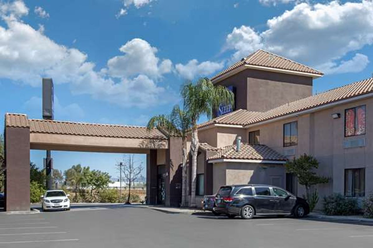 Photo of Sleep Inn & Suites Bakersfield North