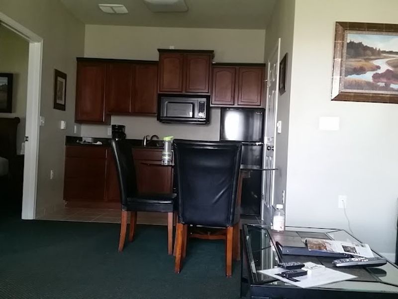 Photo of Stratford Suites