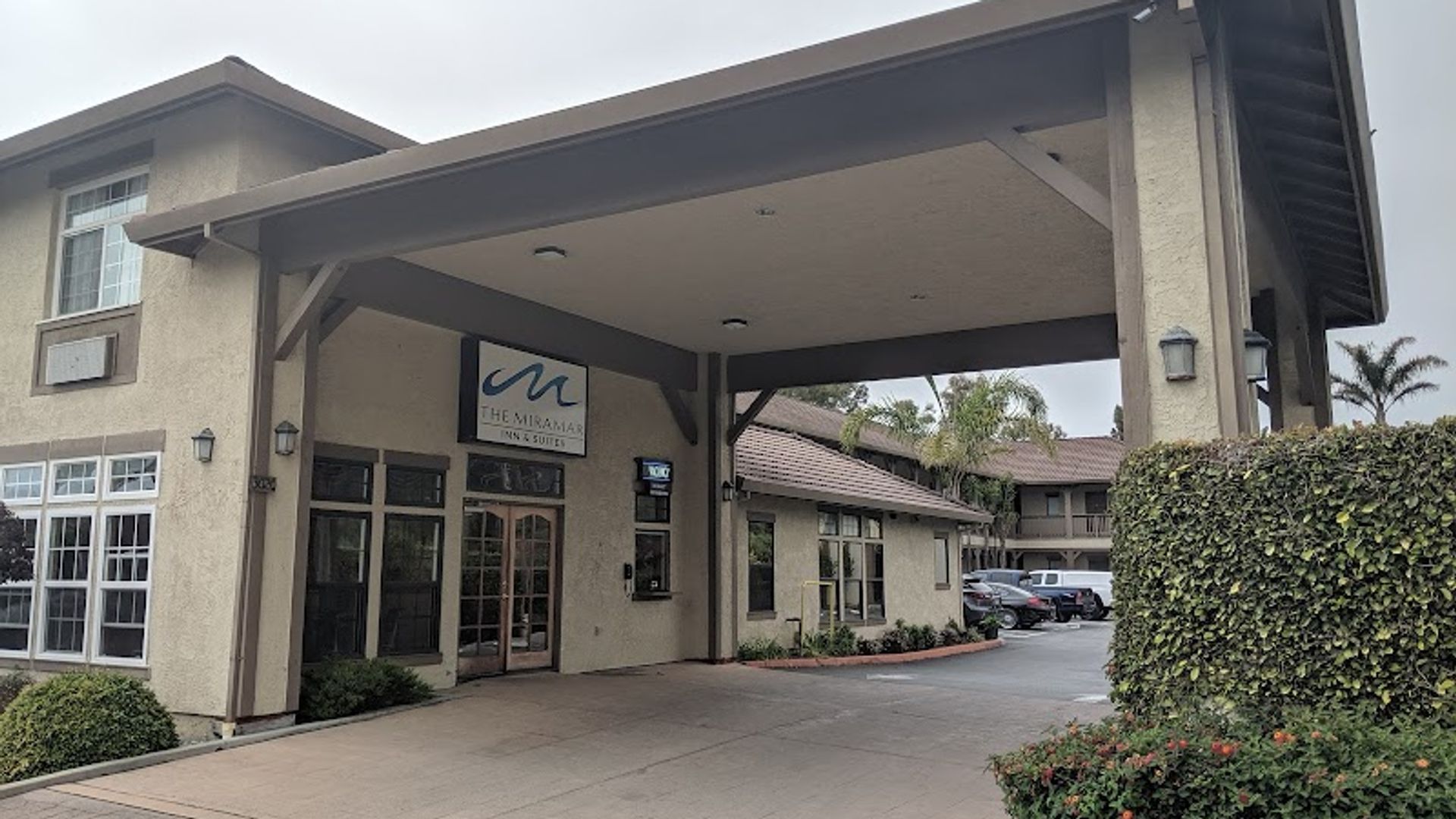 The Miramar Inn & Suites