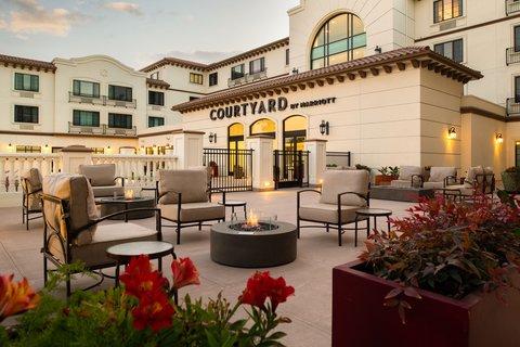 Photo of Courtyard Santa Cruz