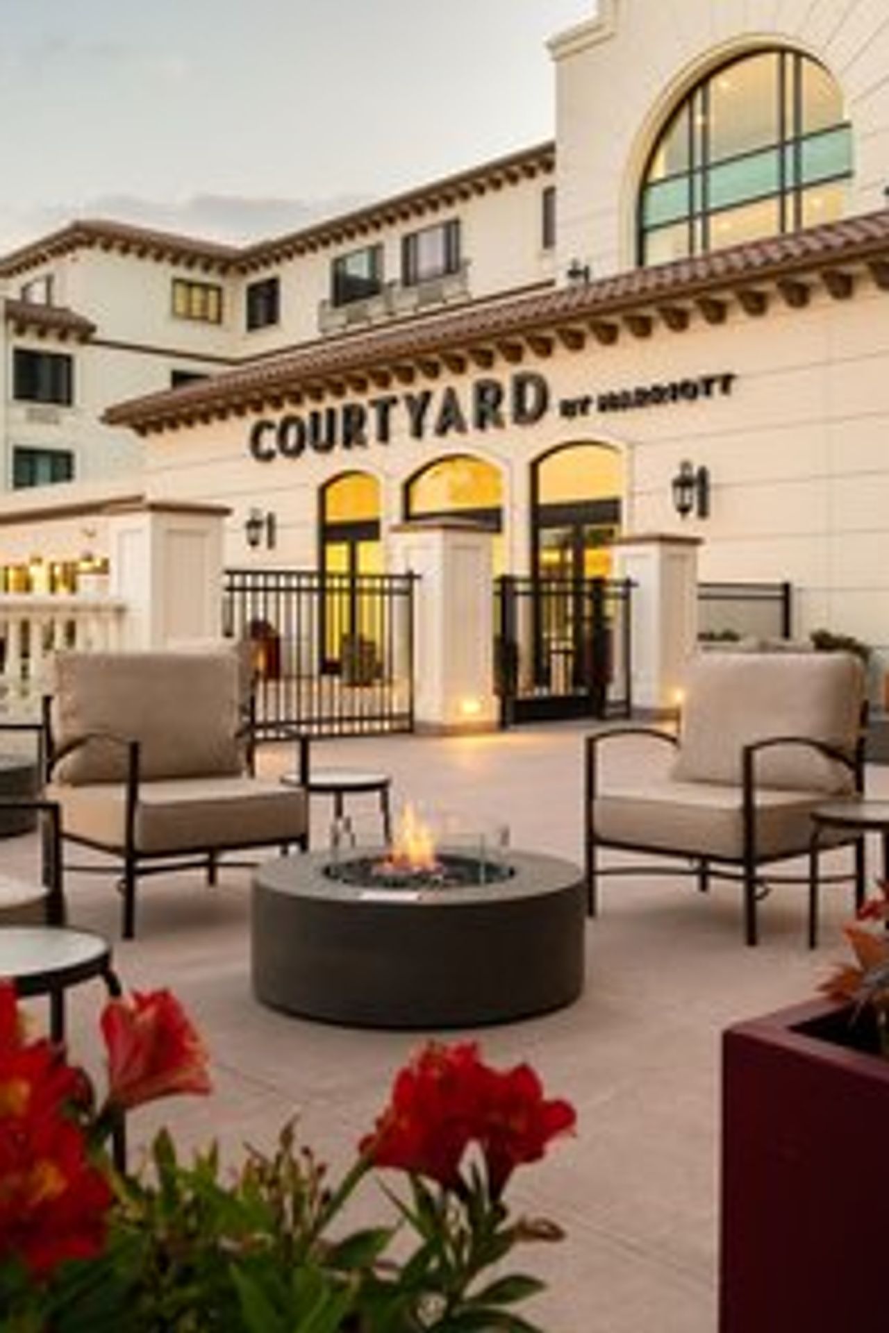Photo of Courtyard Santa Cruz