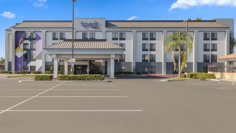 Photo of Spark by Hilton Bakersfield Central