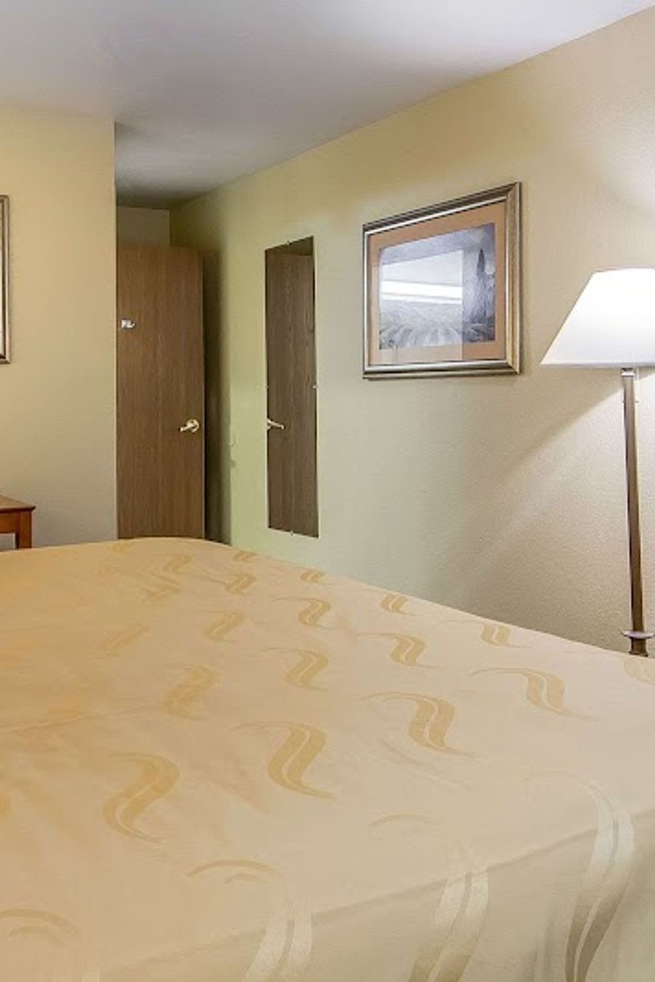 Photo of Quality Inn & Suites