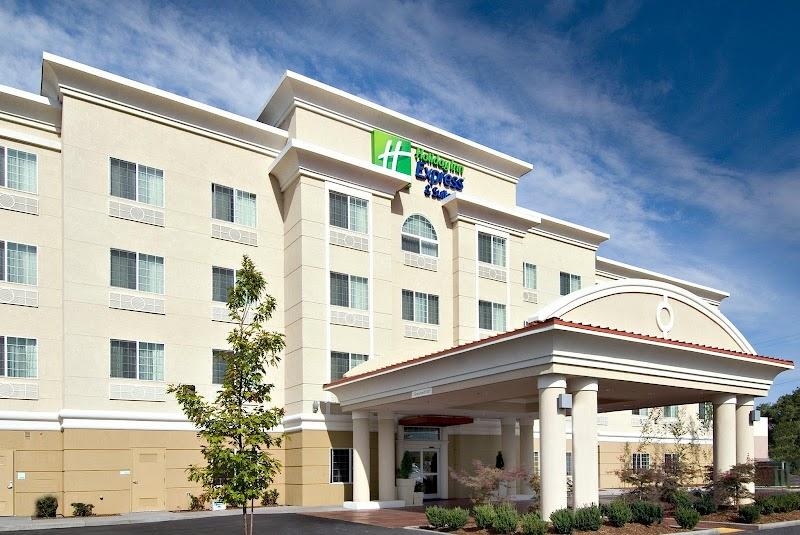 Holiday Inn Express & Suites Klamath Falls Central, an IHG Hotel