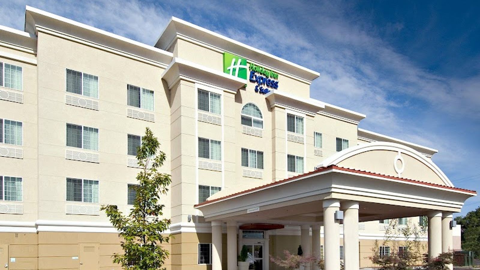 Holiday Inn Express & Suites Klamath Falls Central, an IHG Hotel