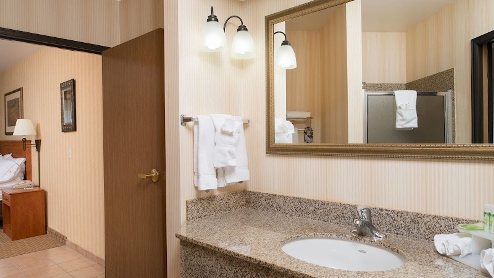 Photo of Holiday Inn Express & Suites Coeur D Alene I-90 Exit 11, an IHG Hotel