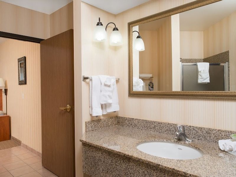 Photo of Holiday Inn Express & Suites Coeur D Alene I-90 Exit 11, an IHG Hotel