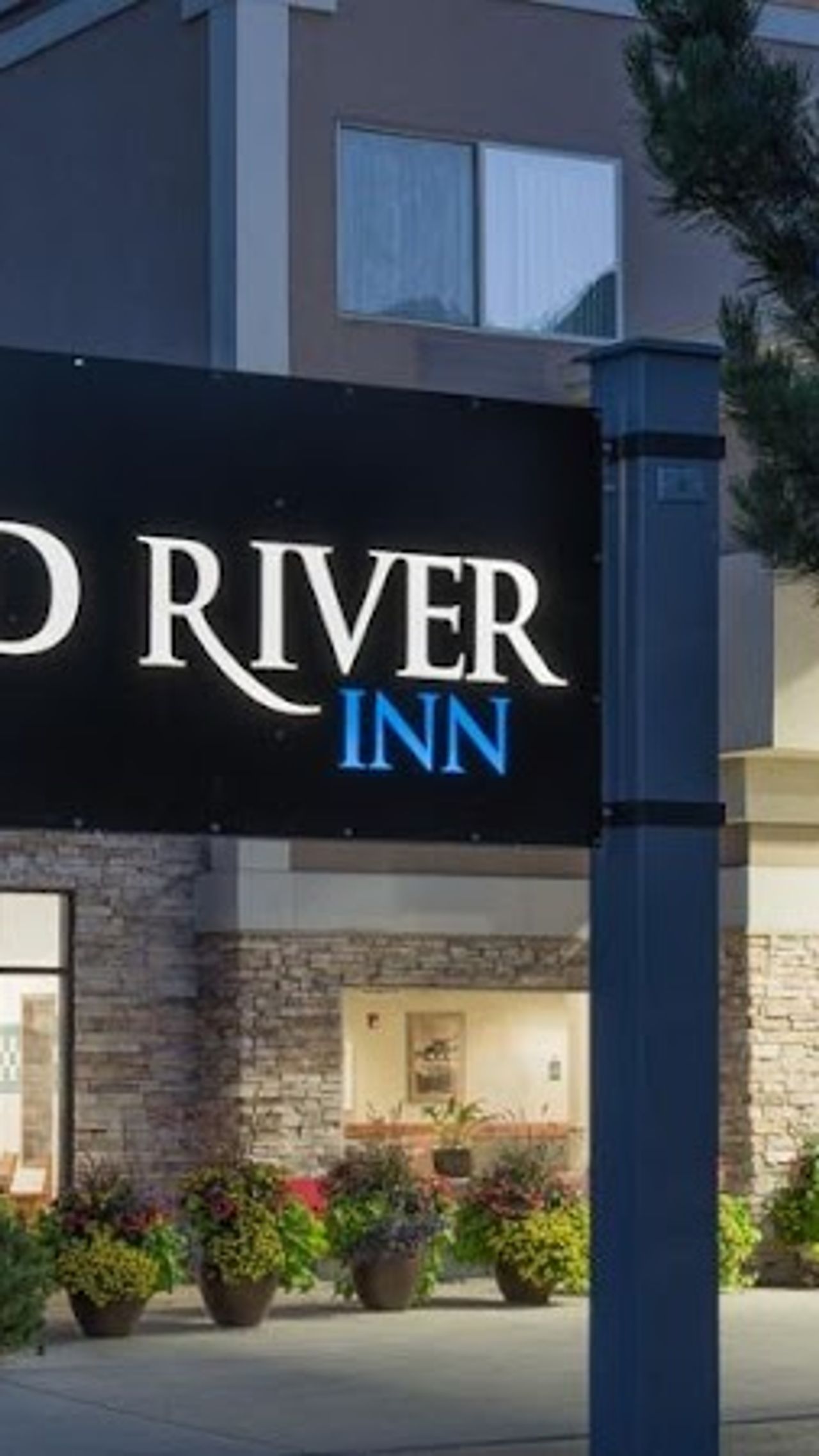 Photo of Wood River Inn & Suites