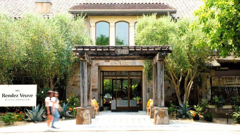 The Estate Yountville - Rendez Veuve Spa