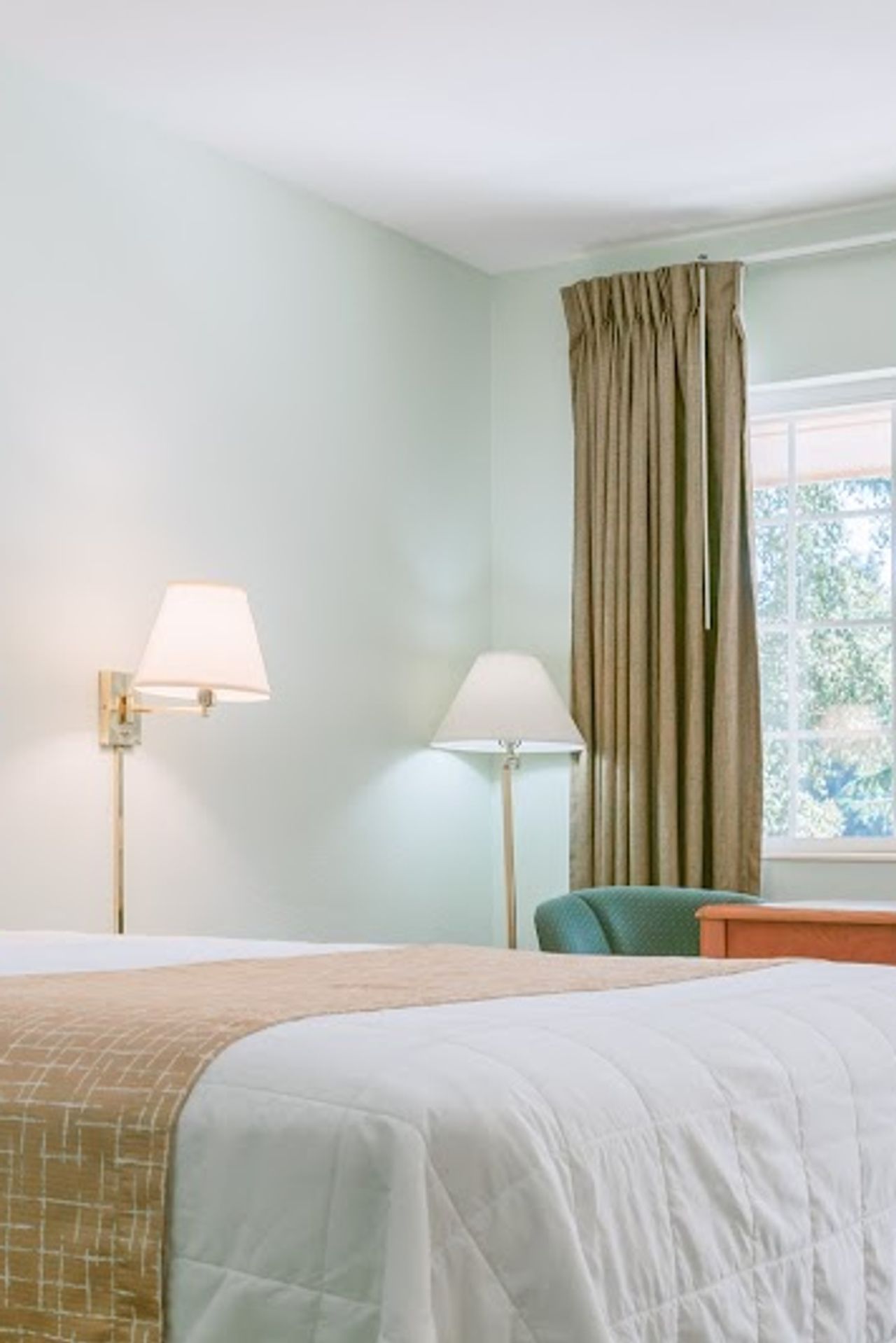Photo of Riverfront Inn - Roseburg