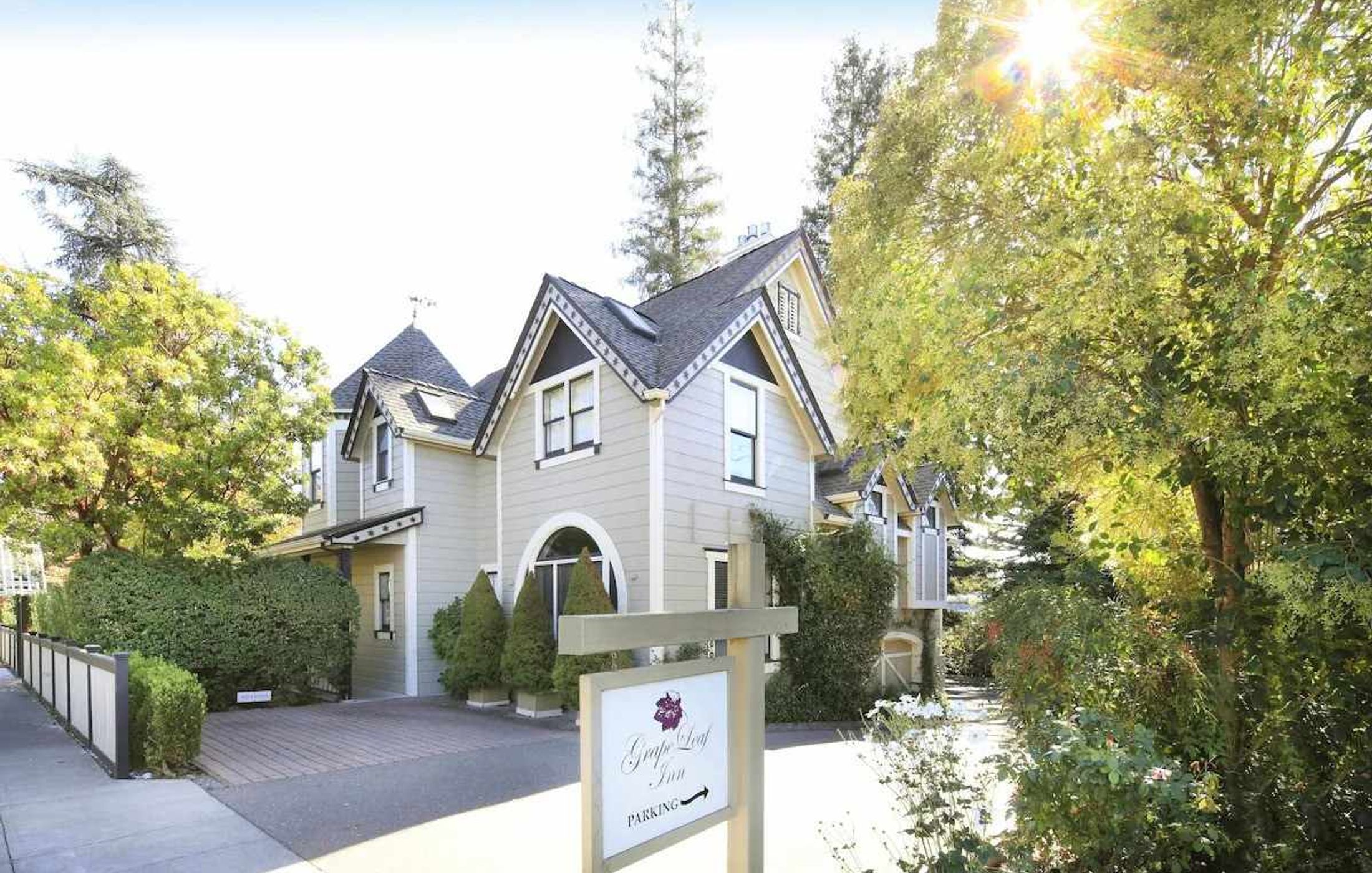 Grape Leaf Inn