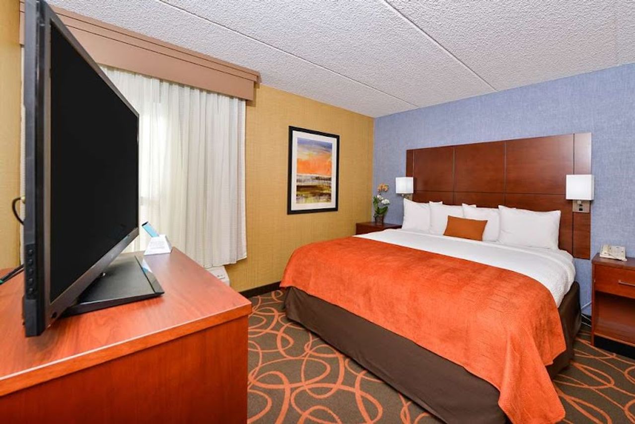 Photo of Best Western Plus Fresno Airport Hotel