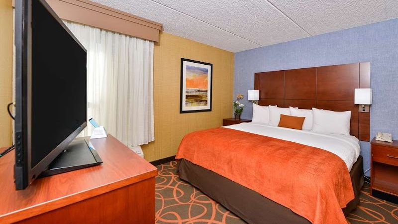 Photo of Best Western Plus Fresno Airport Hotel