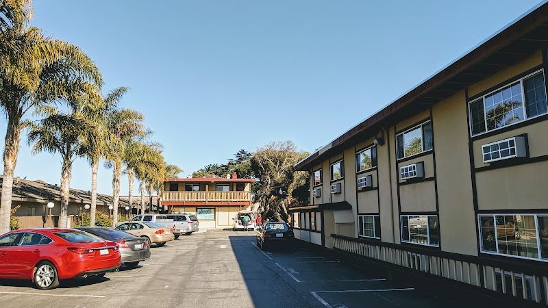 Photo of Red Roof Inn & Suites Monterey - Exterior, Free parking