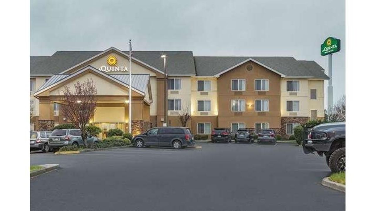 Photo of La Quinta Inn & Suites by Wyndham Central Point - Medford