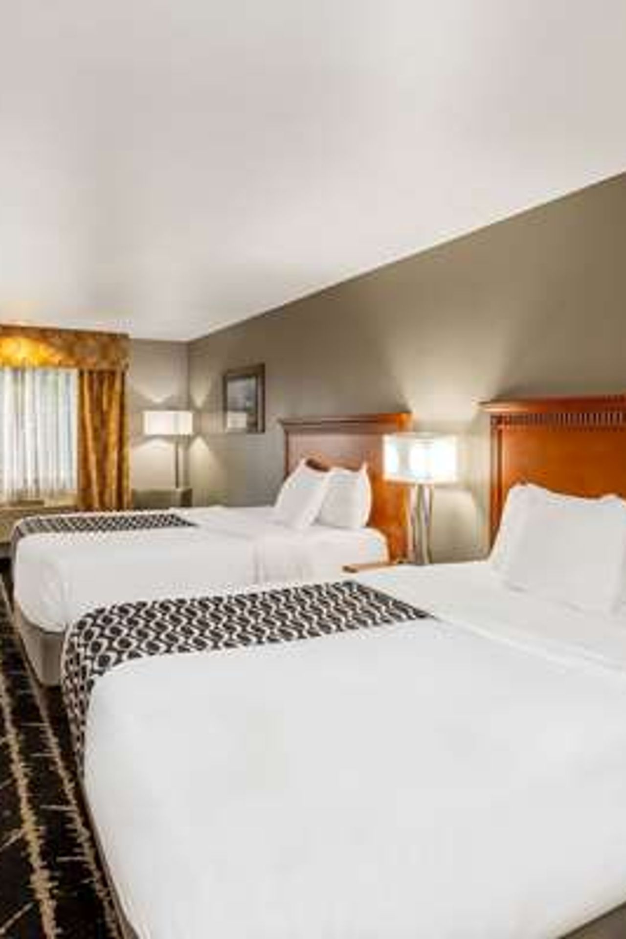 Photo of La Quinta Inn & Suites by Wyndham Vancouver