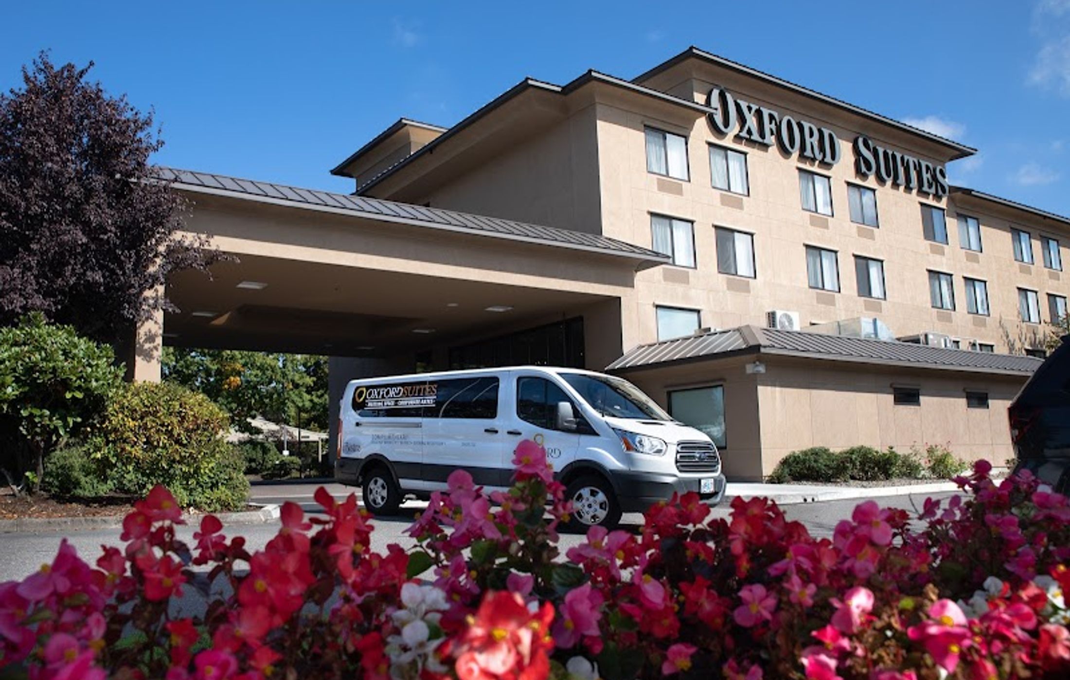 Oxford Suites Portland - Jantzen Beach