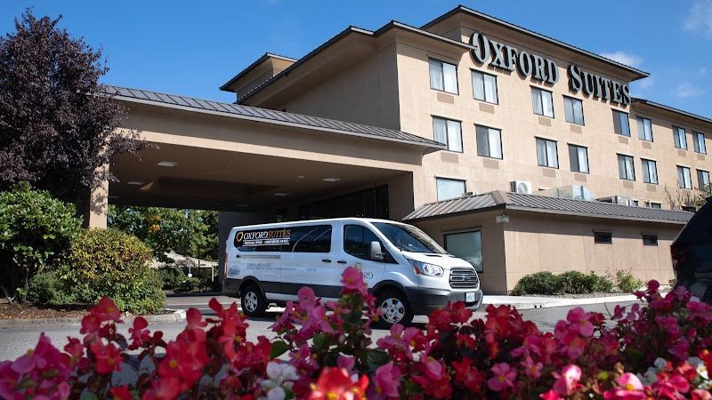 Oxford Suites Portland - Jantzen Beach