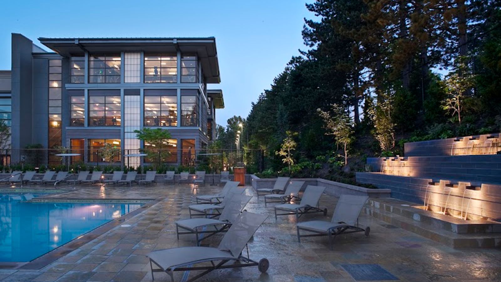 Photo of Bellevue Club Hotel