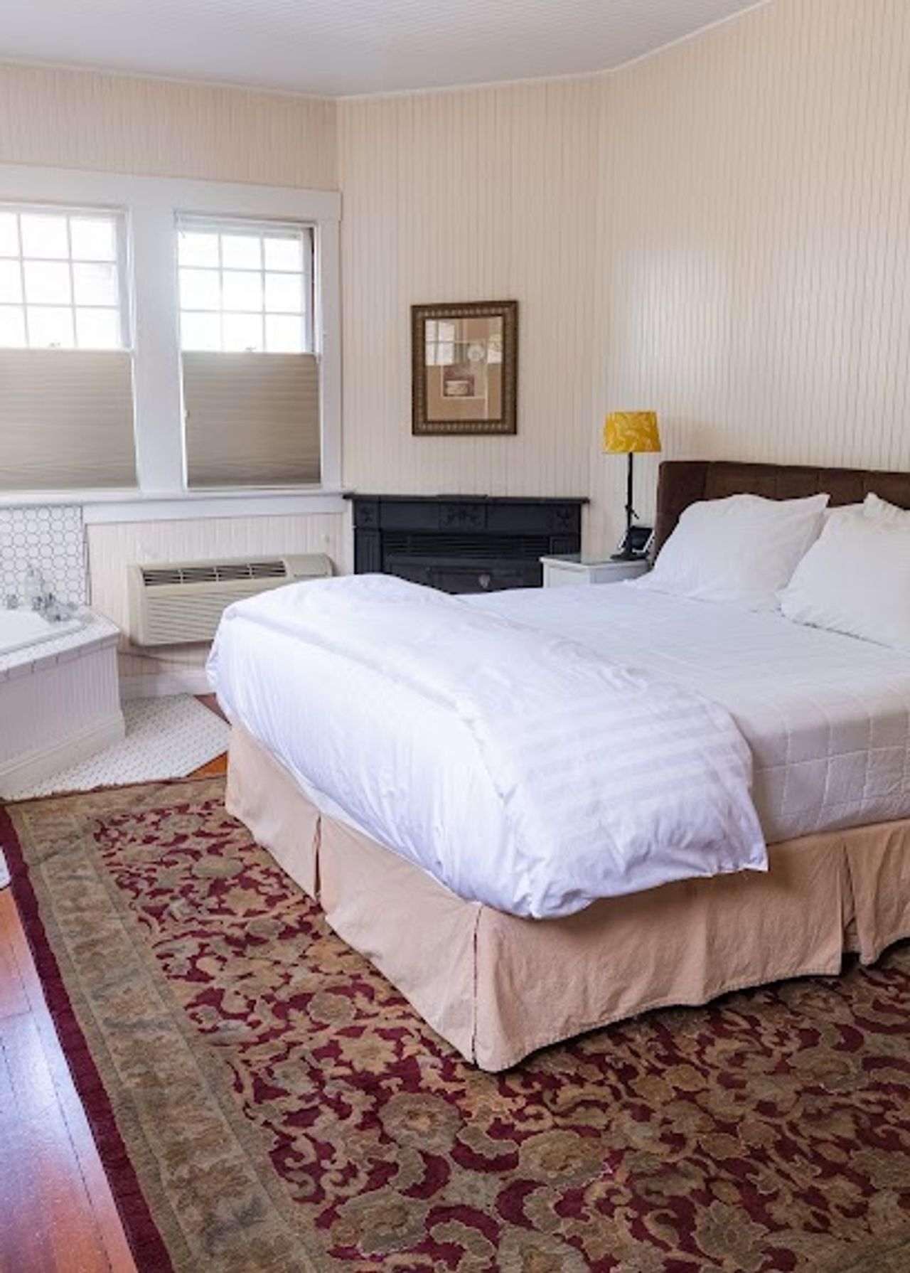 Photo of The Inn On First - Deluxe Napa Inn