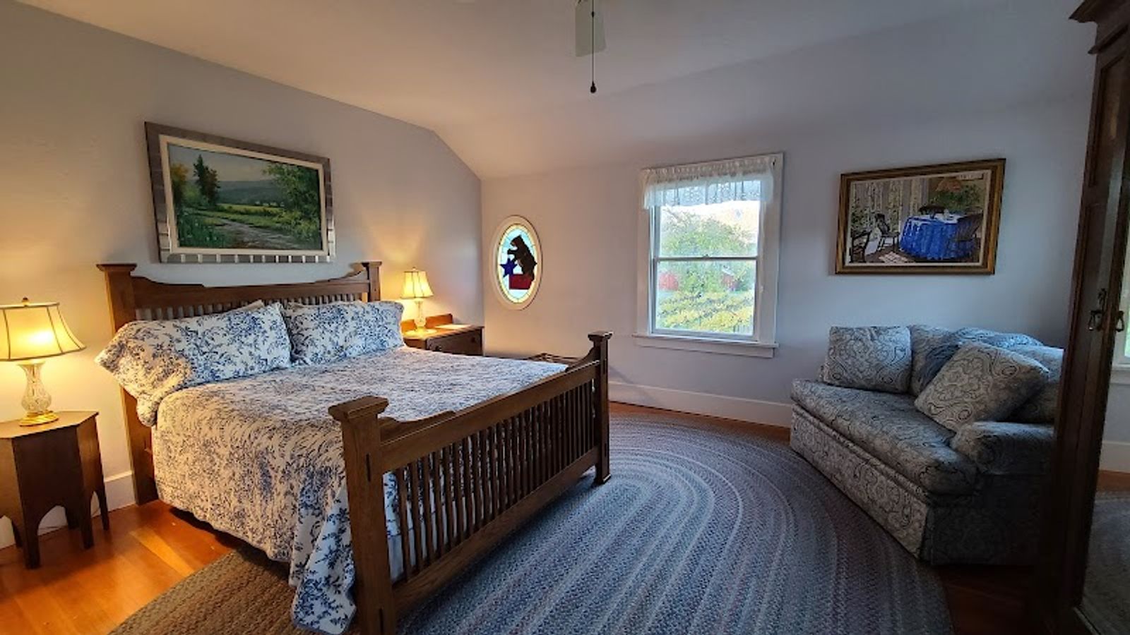 Photo of Bear Flag Inn