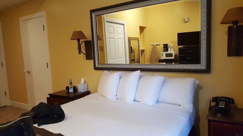Photo of Sea Breeze Inn and Cottages - Queen Cottage