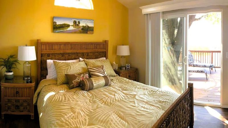 Photo of Village West Marina & Resort - "Waterfront" Bungalow - Bedroom, Queen bed