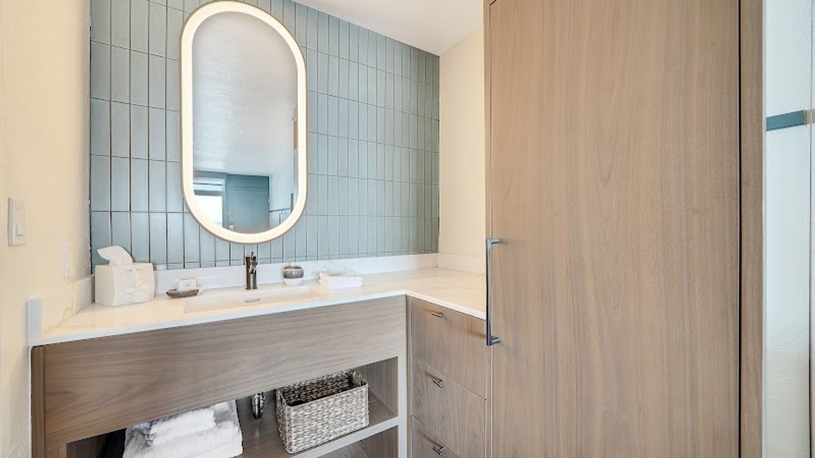 Photo of Monterey Beach Hotel, a Tribute Portfolio Hotel - Bathroom