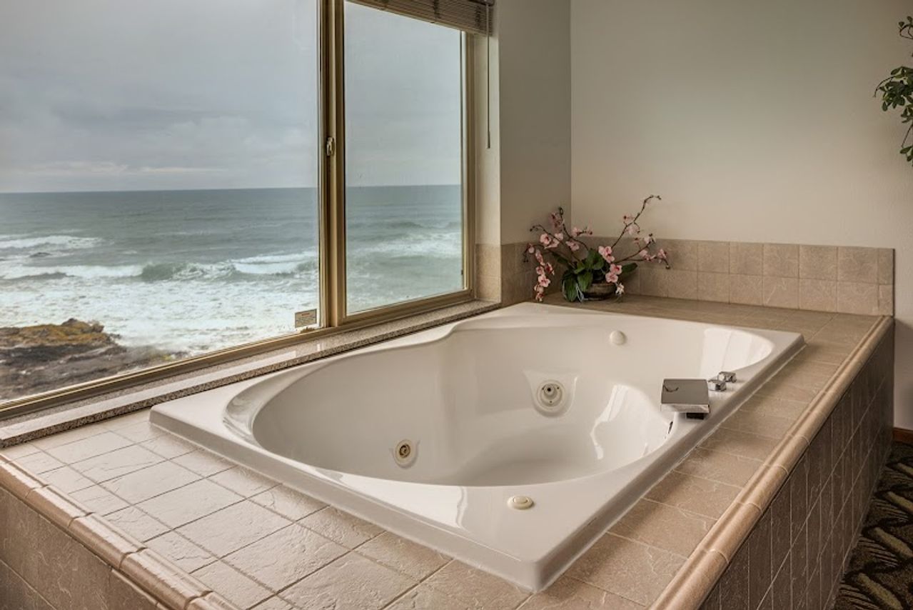 Photo of Adobe Resort, Yachats - Private Hot Tub