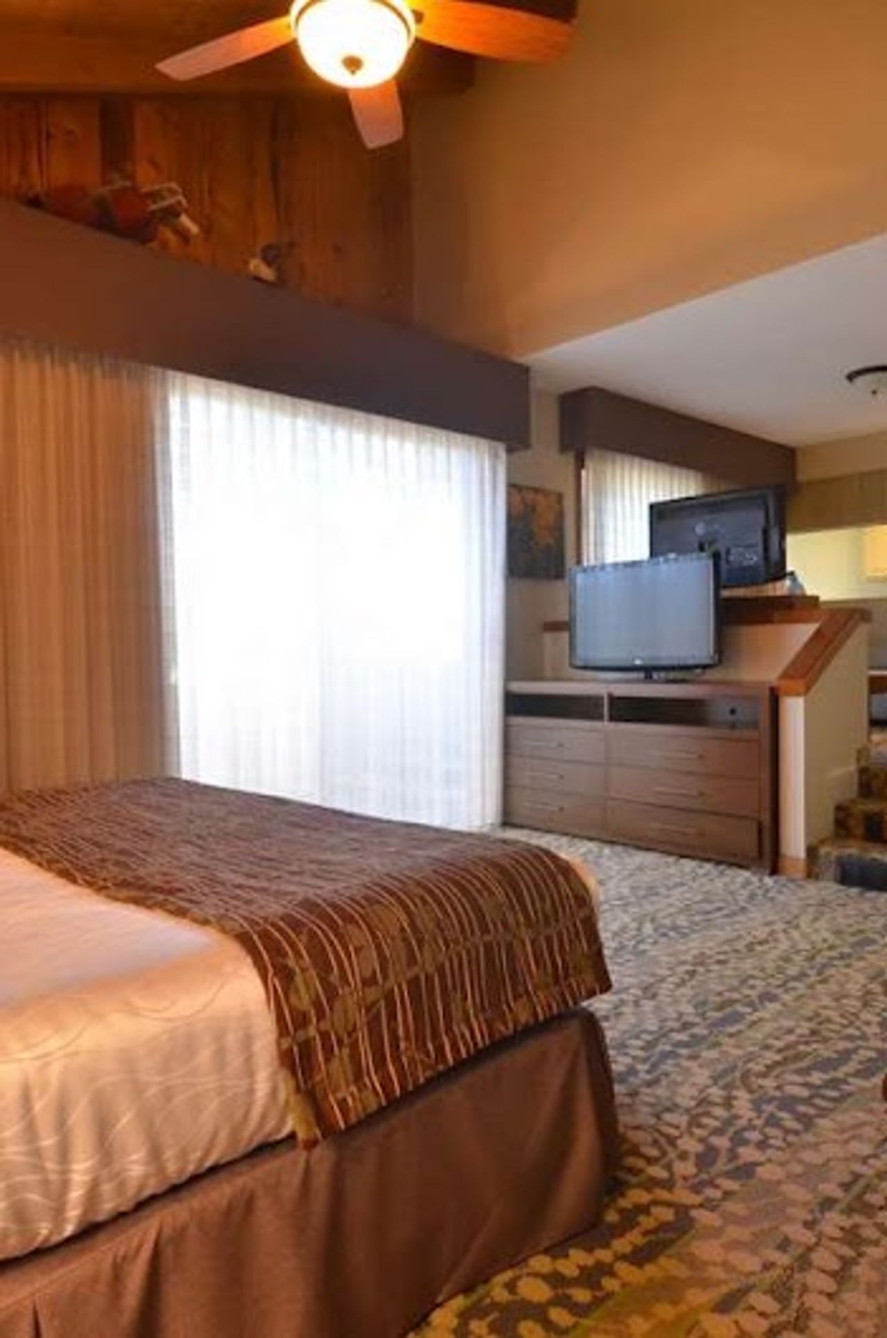 Photo of Best Western The Inn & Suites Pacific Grove - Suite