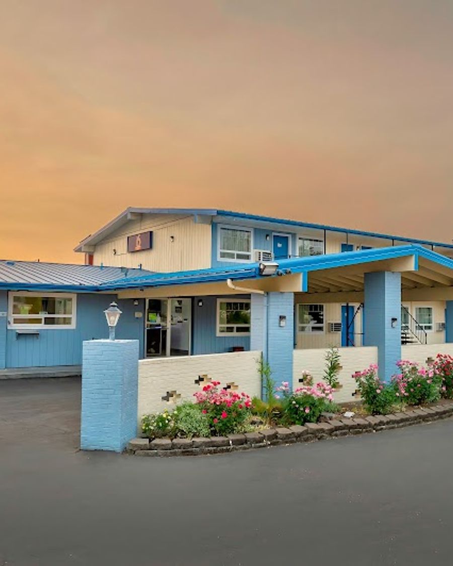 Studio 6 Suites Albany, OR