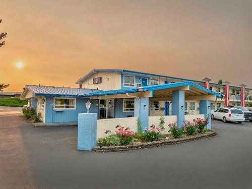 Studio 6 Suites Albany, OR