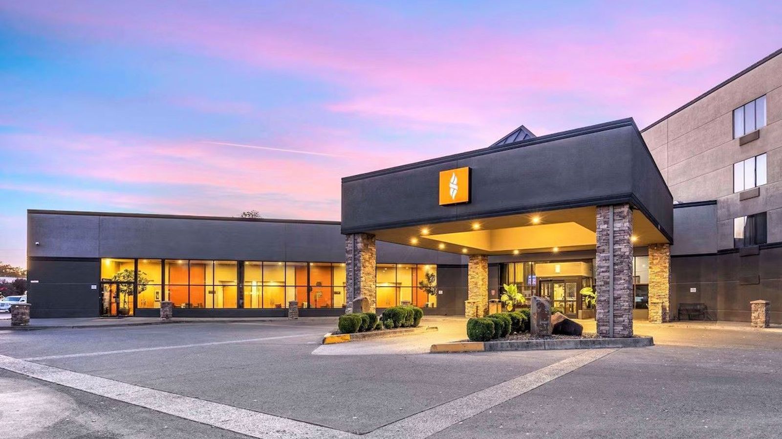 Hells Canyon Grand Hotel