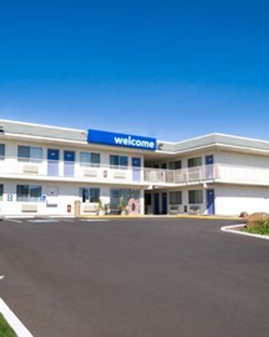 Motel 6 Pendleton, OR