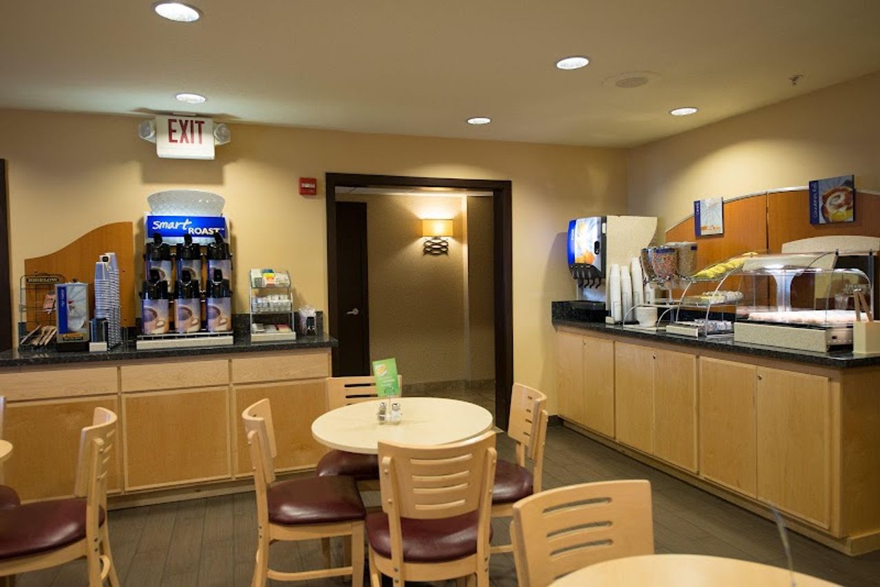 Photo of Holiday Inn Express Portland East - Troutdale, an IHG Hotel