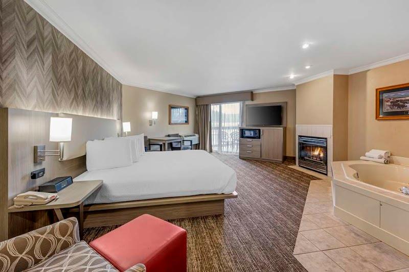 Photo of Best Western Plus Kootenai River Inn Casino & Spa - Jacuzzi Suite