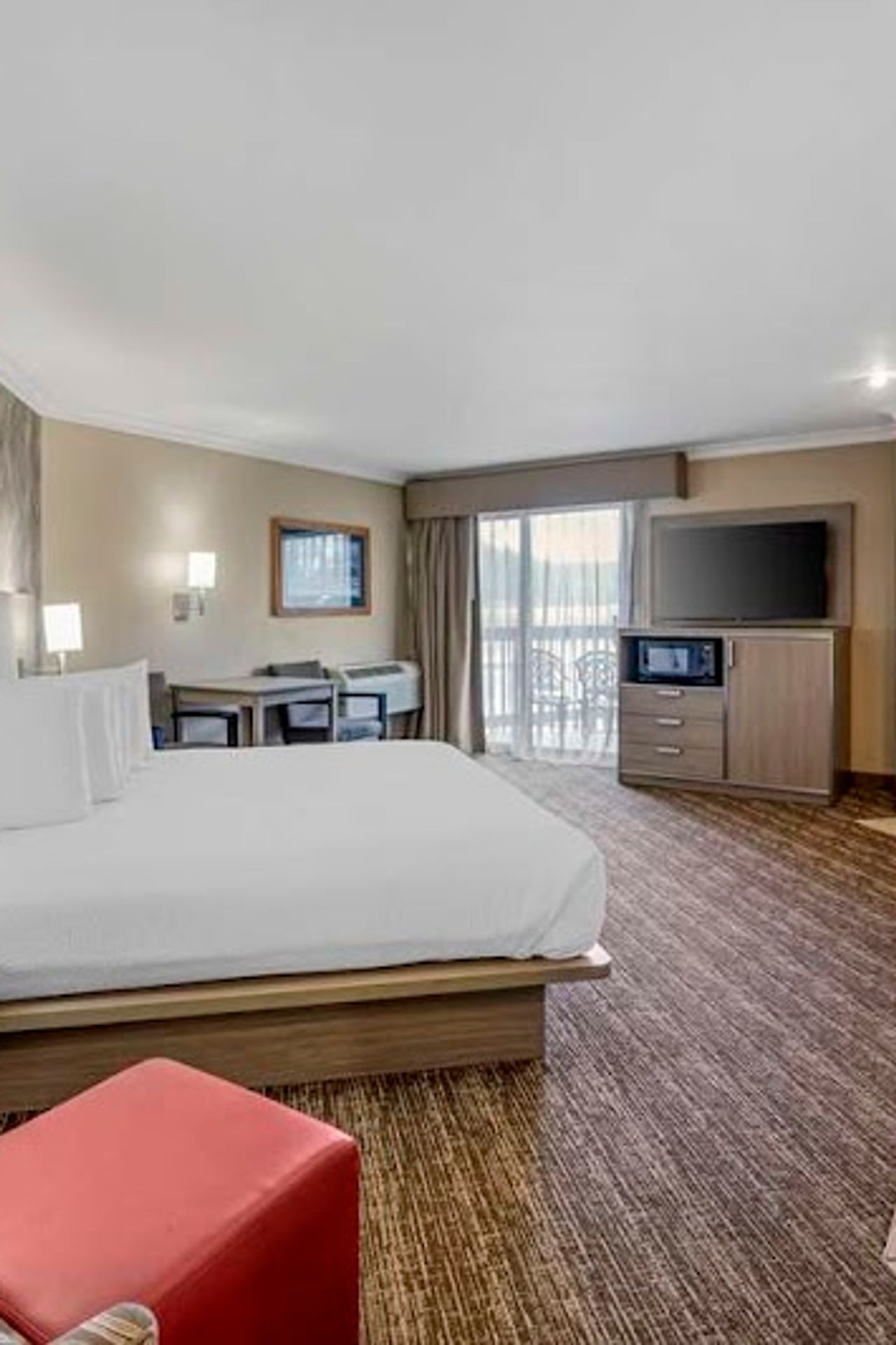 Photo of Best Western Plus Kootenai River Inn Casino & Spa - Jacuzzi Suite
