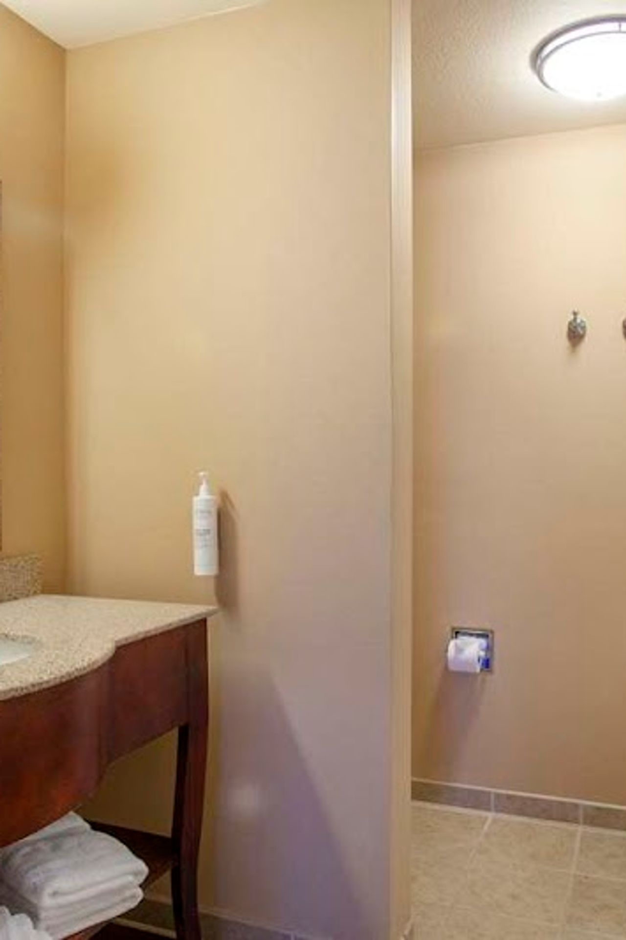 Photo of Hampton Inn & Suites Mountain Home