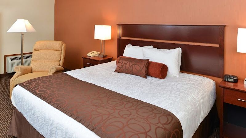 Photo of Best Western Plus Landmark Inn