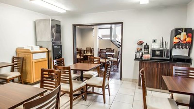 Photo of Sleep Inn near Washington State Line