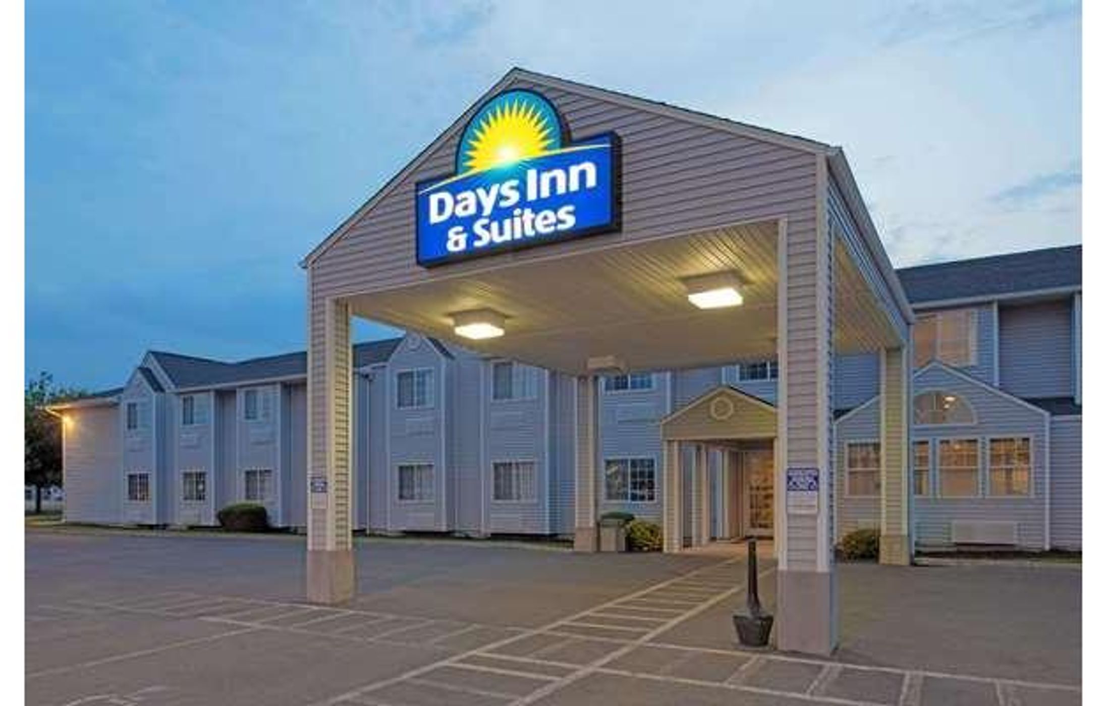 Days Inn & Suites by Wyndham Spokane Airport Airway Heights