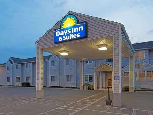 Days Inn & Suites by Wyndham Spokane Airport Airway Heights