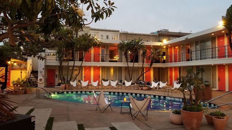 Photo of Phoenix Hotel