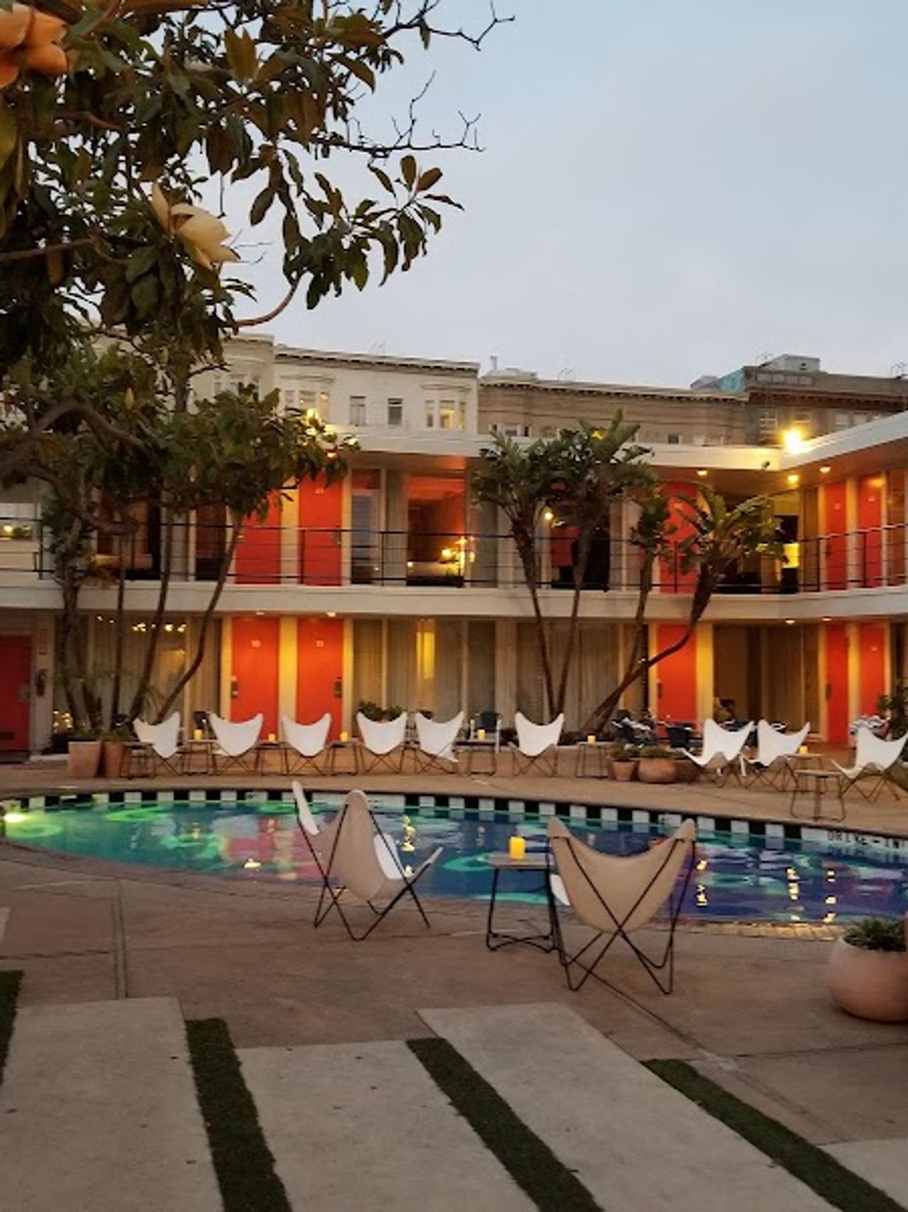 Photo of Phoenix Hotel
